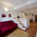 46 Santa Marta Apartament